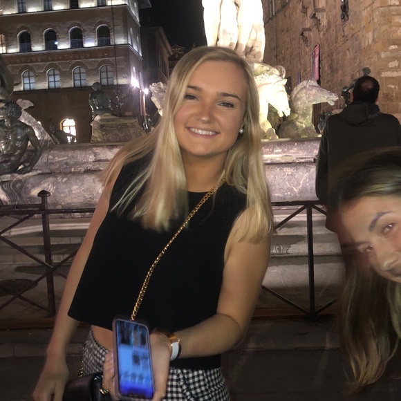 Meet your Posher, Mary - Picture 1 of 1